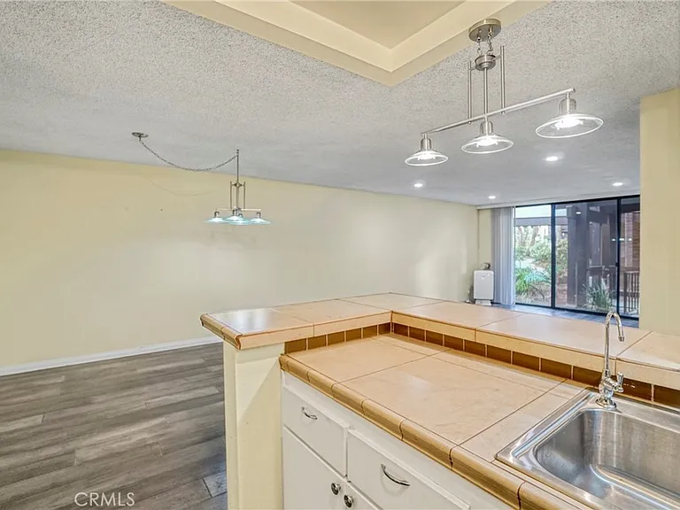 8650 Gulana Ave — Photo 13
