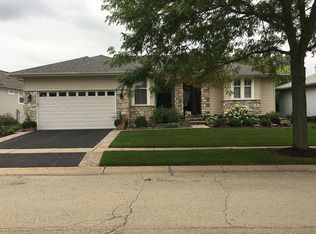 12621 Oak Grove Dr, Huntley, IL 60142