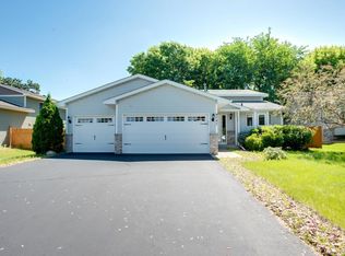 9747 Hames Ct S, Cottage Grove, MN 55016