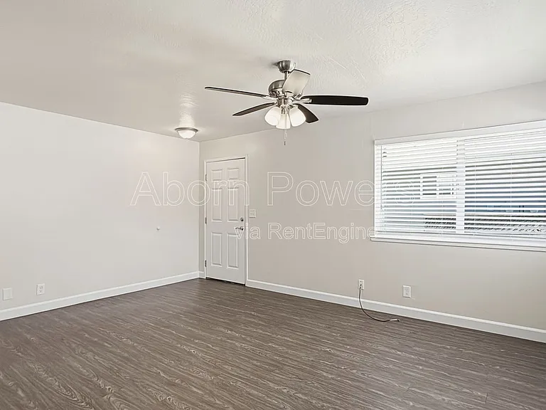 2760 Coloma St #3 — Photo 4