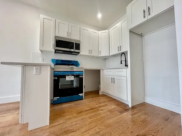 42 Grove Street image 5 of 6