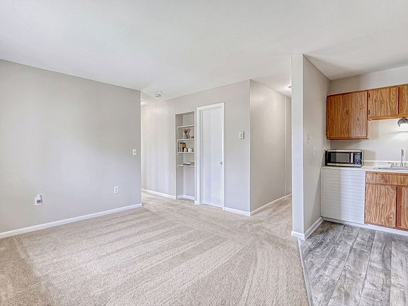 2nd image of 7 Adams St APT 3