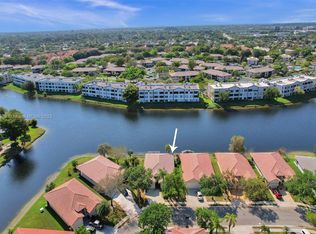 9906 NW 76th St, Tamarac, FL 33321