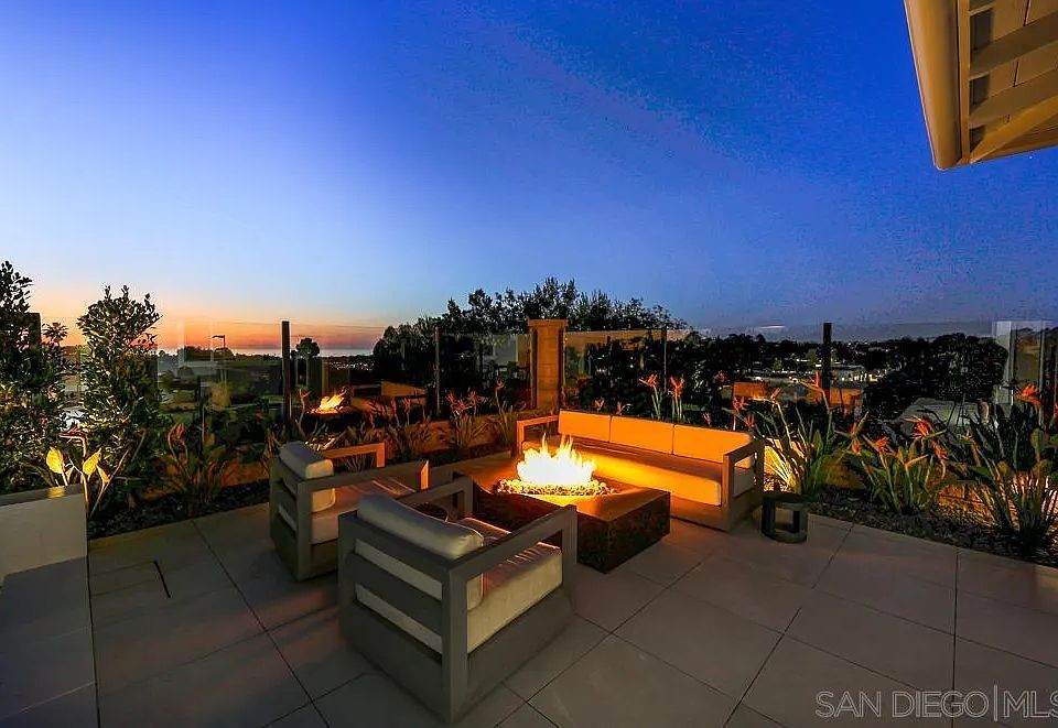 1st image of 664 Sea Ridge Ct