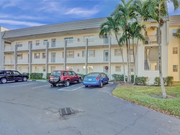 8325 Sunrise Lakes Blvd APT 212, Sunrise, FL 33322