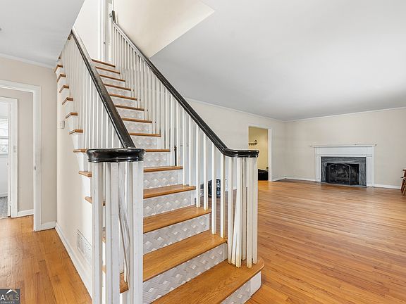 2nd image of 511 Hardeman Ave