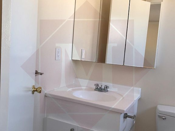 5th image of 601 E Anapamu St APT 224