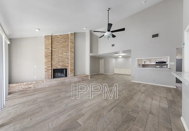 24043 Augusta Dr — Photo 6