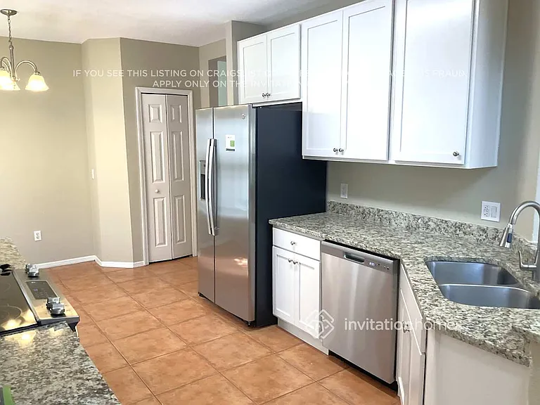 8426 Fenwick Ave — Photo 6