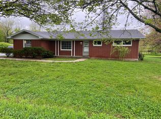 1726 S Wilson Rd, Radcliff, KY 40160