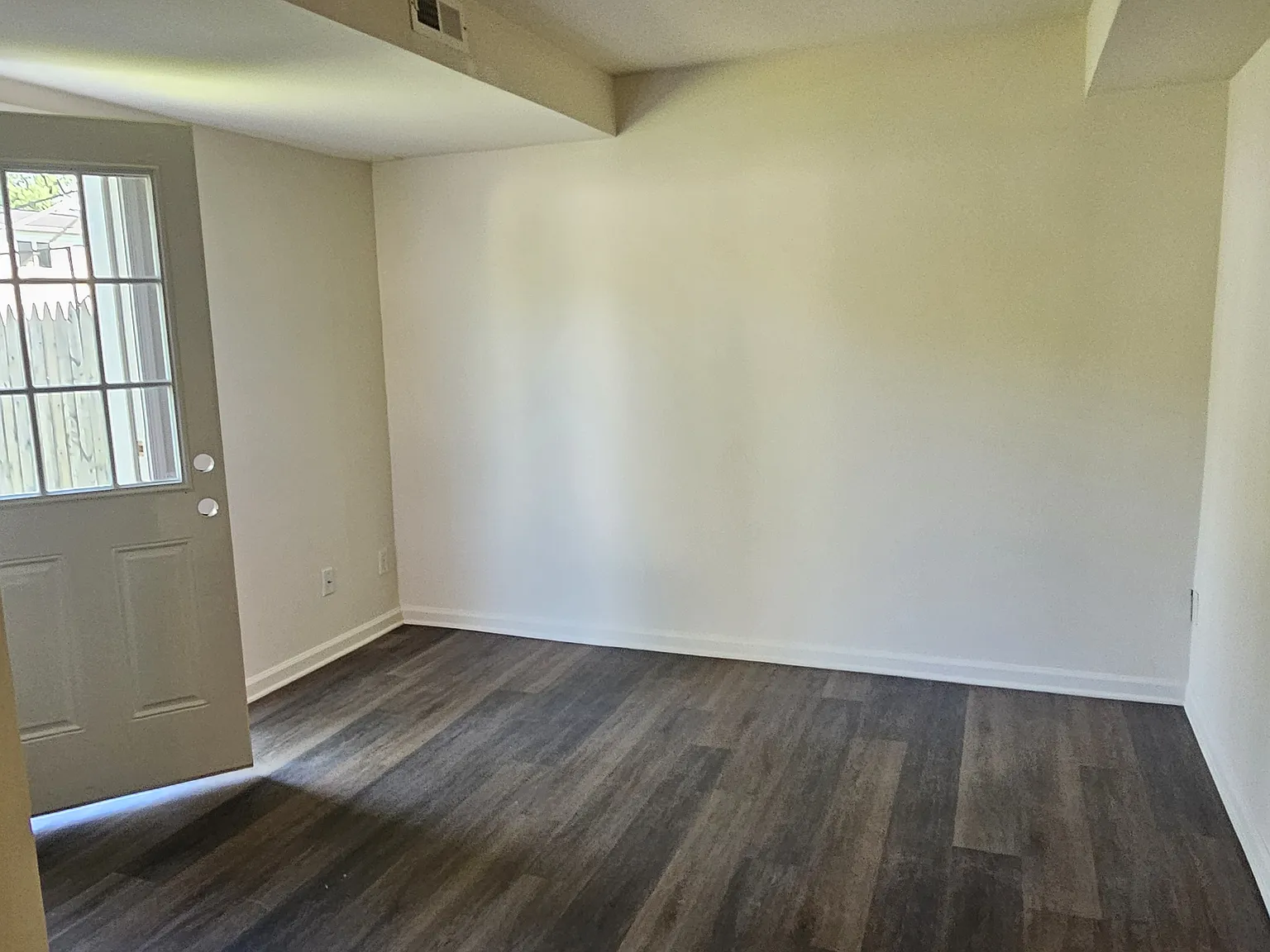 2 bed, 1225 sqft, $1,450 — Photo 3