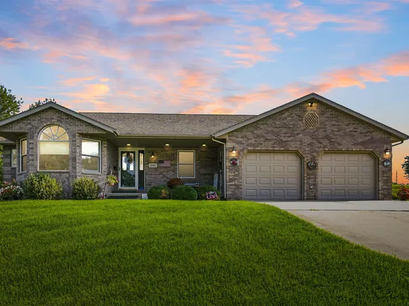 1801 Swagosa Dr, Maquoketa, IA 52060