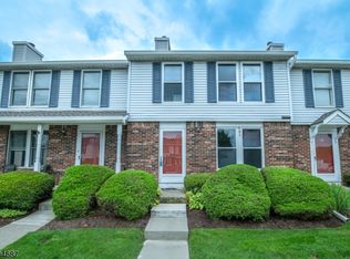 17 Ben Franklin Dr, Franklin, NJ 07416
