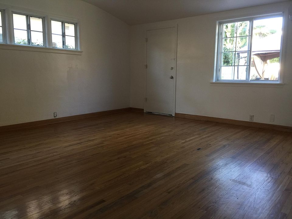 2nd image of 100 W Naomi Ave