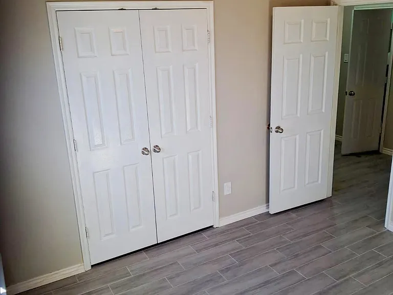 6805 Terbet Ct — Photo 8