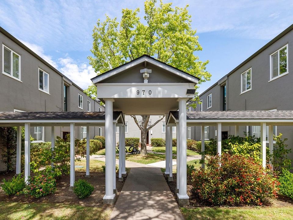1st image of 970 Magnolia Ave #12