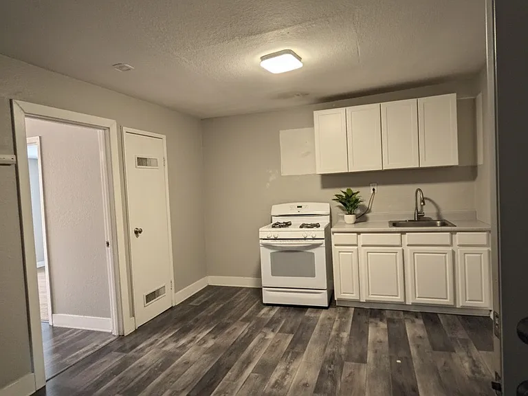 83 Solano Ave #7 — Photo 4