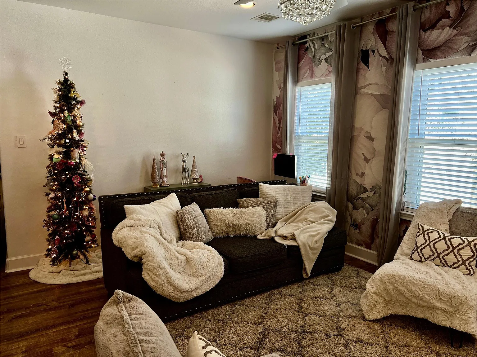 2 bed, 2.0 bath, 1175 sqft, $1,800 — Photo 4