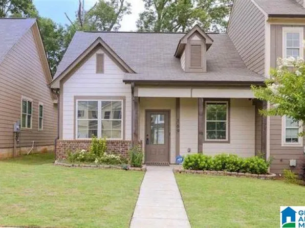 169 The Heights Dr, Calera, AL 35040