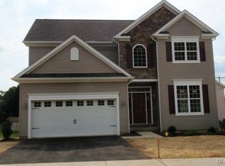 102 Aidan Dr S, Whitehall Township, PA 18104