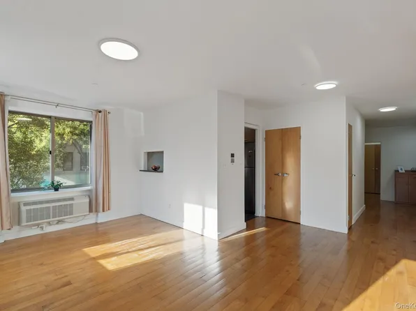 2360 Amsterdam Avenue #2C, New York (Manhattan), NY 10033
