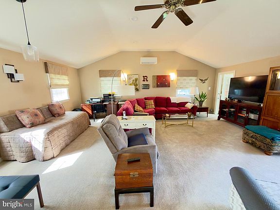 3rd image of 2548 Nashua Rd