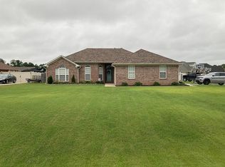 33 Lyle Dr, Decatur, AL 35603