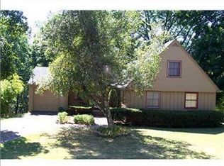 119 Pine Acres Ln, Coraopolis, PA 15108