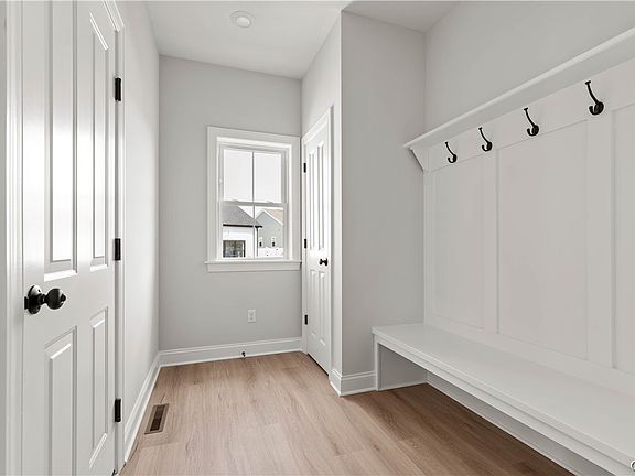 3rd image of 1954 N Ridge Dr