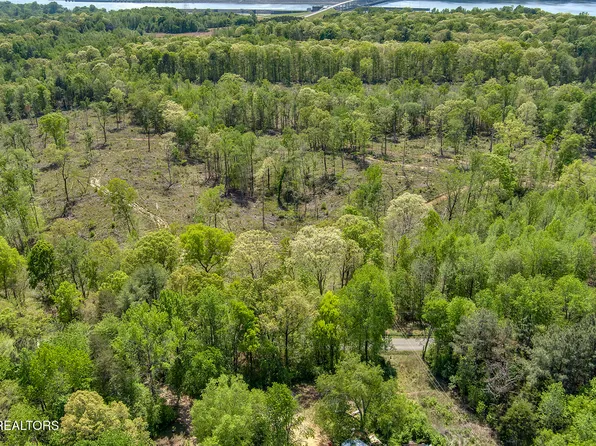 567 Oak Grove Rd, Decatur, TN 37322
