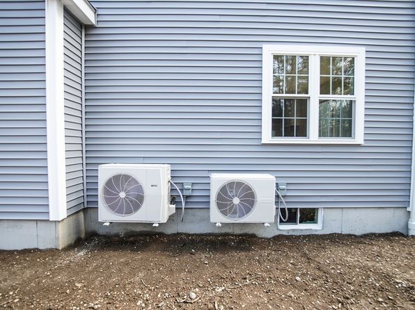 86 Howland Rd, Lakeville, MA 02347