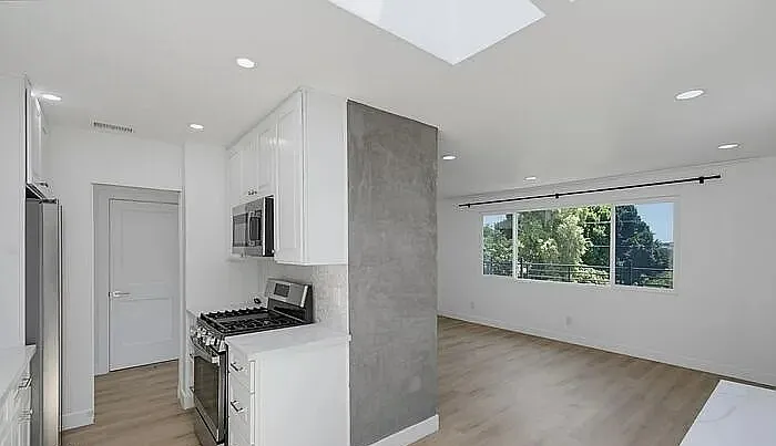 6304 Lorca Dr — Photo 13
