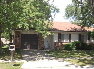 12 Plover Ct, Woodridge, IL 60517