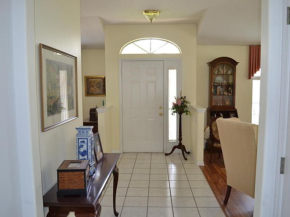 3rd image of 1058 Pelican Ln