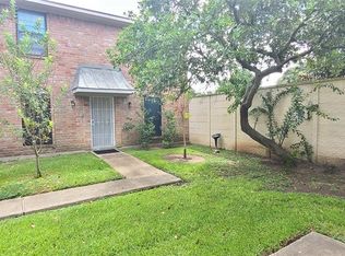 9242 Beechnut St #17, Houston, TX 77036