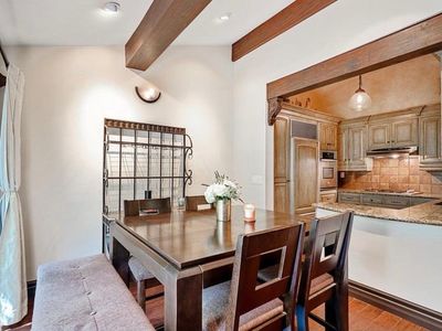 1397 Palisades Dr, Pacific Palisades, CA, 90272