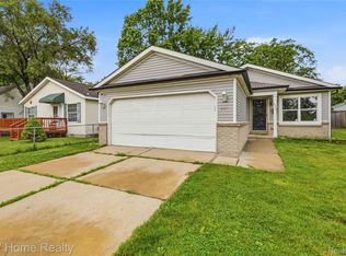 421 1st Ave, Pontiac, MI 48340