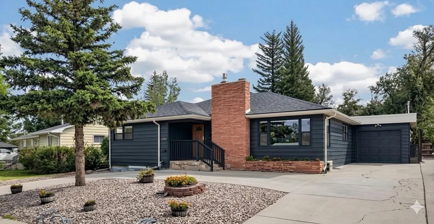 4 bed, 2500 sqft, $2,800 — Photo 1