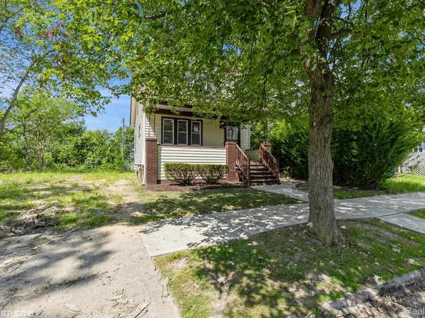 8843 Burnette St, Detroit, MI 48204