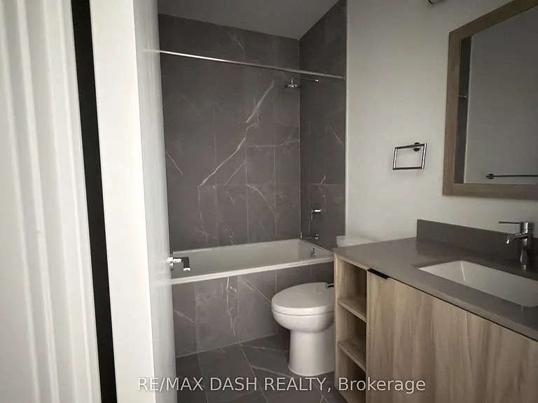 1037 The Queensway #214 — Photo 14
