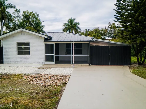 48 W North Shore Ave, North Fort Myers, FL 33903