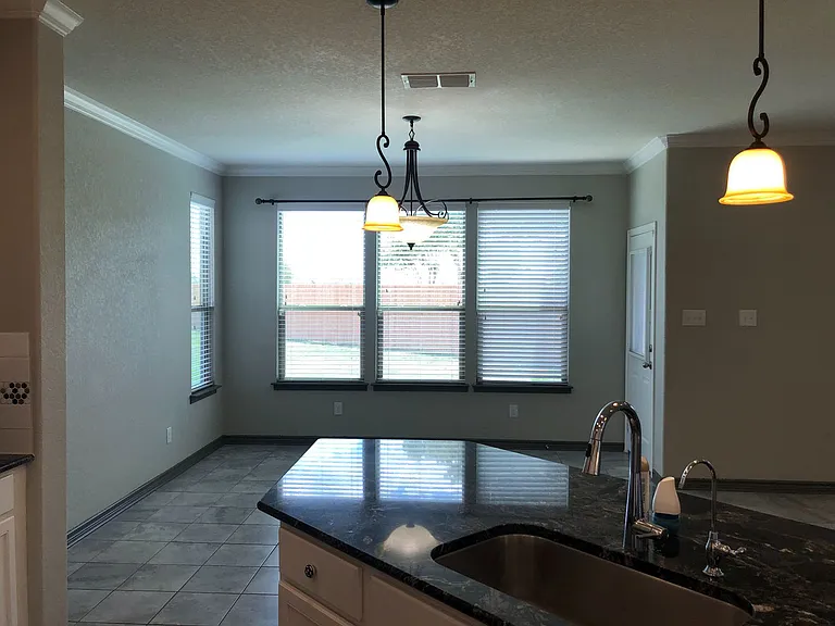 408 Landmark Stone — Photo 36