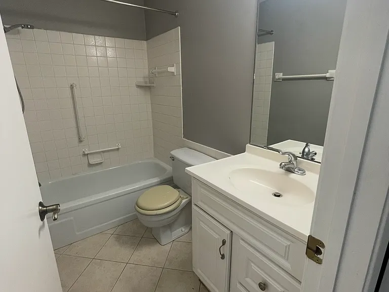 3917 Heritage Hills Dr #106 — Photo 10