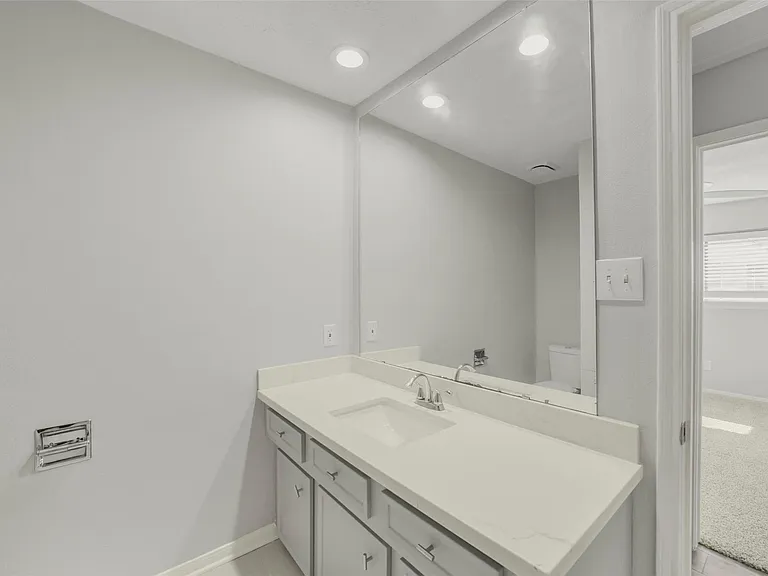 21323 Park Bluff Dr — Photo 41
