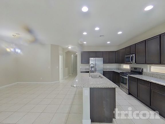 3rd image of 41331 W Hensley Way