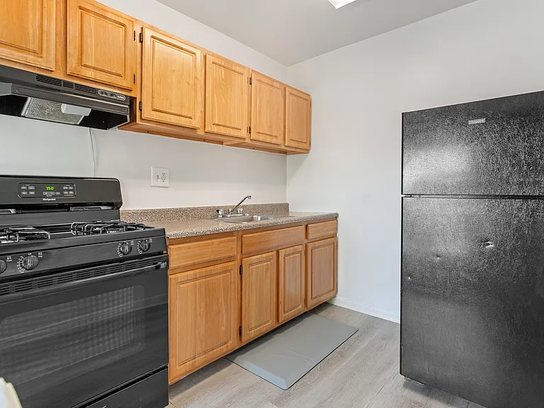 Fort Stanton Apartments — Photo 19