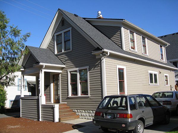 2nd image of 357 E 15th Ave