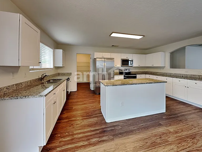 9210 Laguna Fls — Photo 5