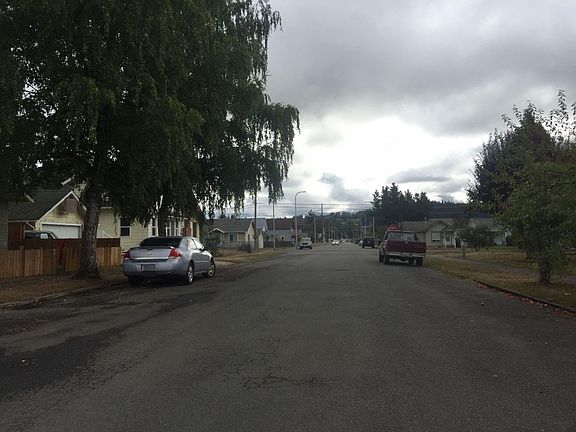 4th image of 810 Centralia College Blvd