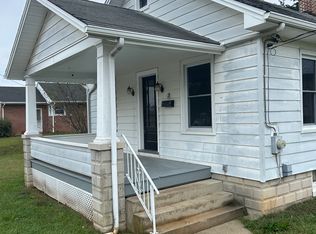 3 Footer Ave, Hanover, PA 17331